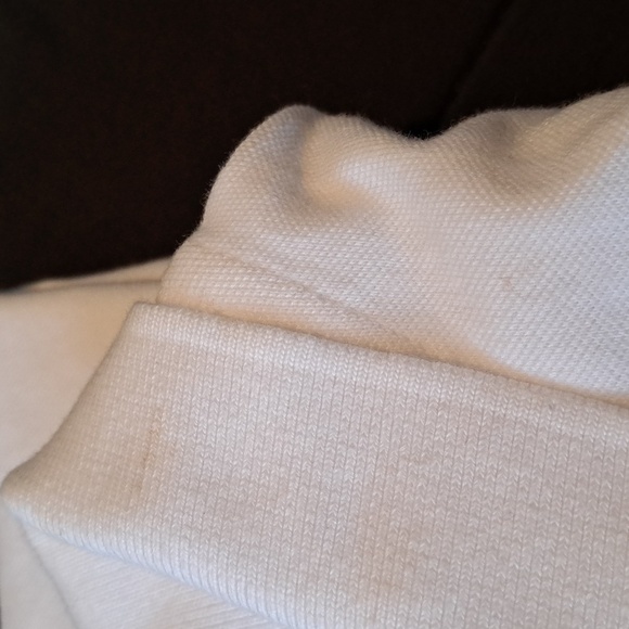 IZOD women's size Medium white polo shirt, 5 button, New - Picture 7 of 7